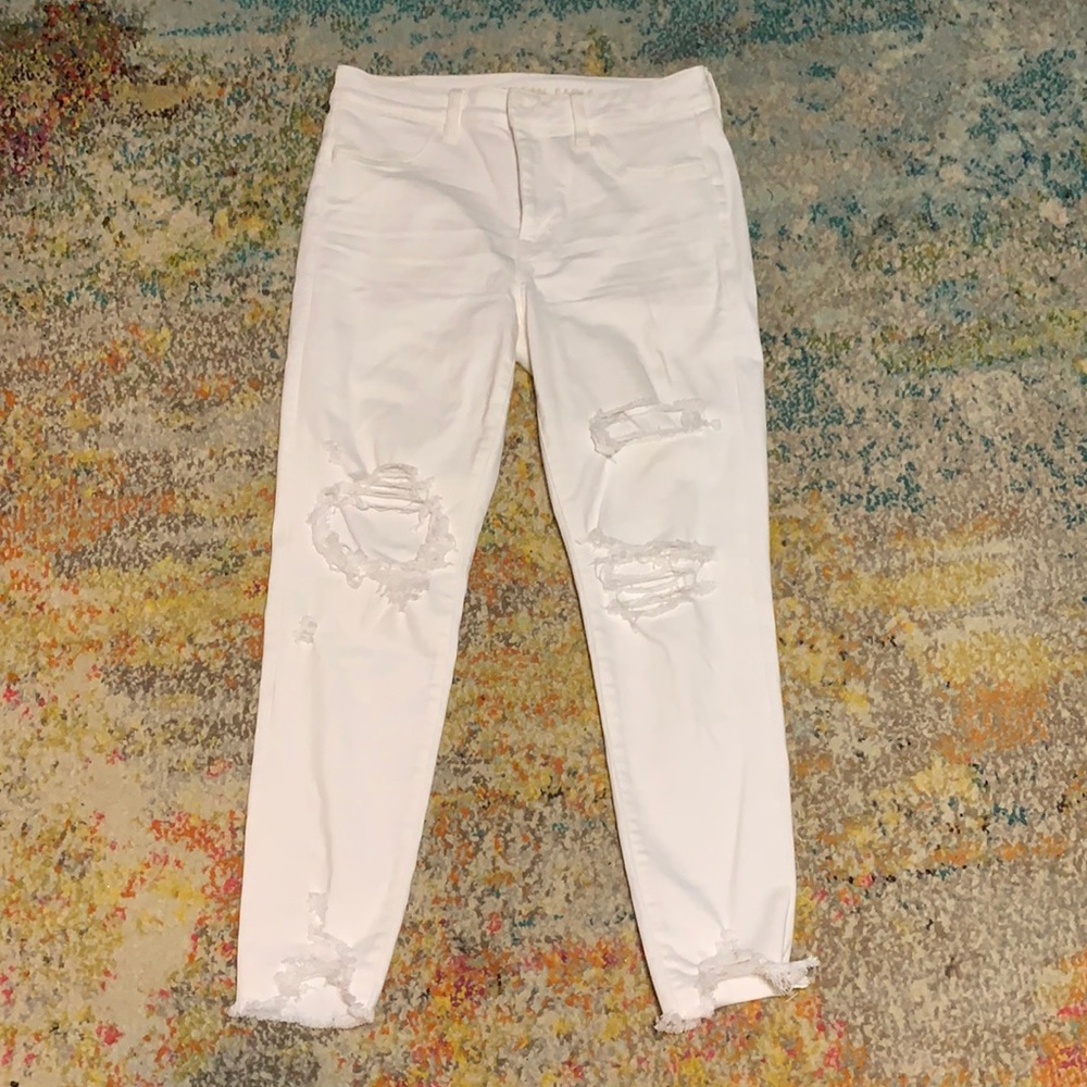 American Eagle distressed white jeans